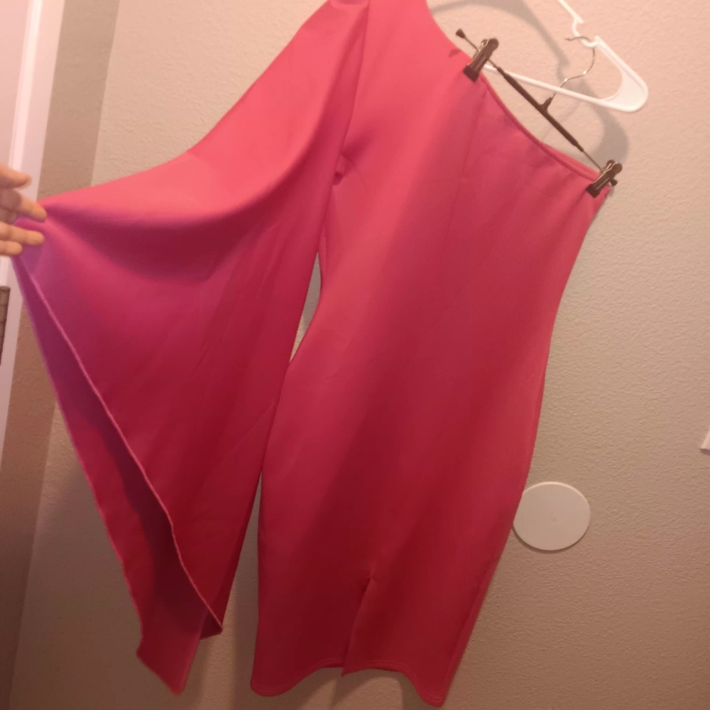 Elegant Pink One-Shoulder Dress - Picture 5 of 5